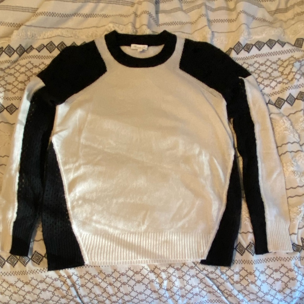 Minnie rose Cashmere sweater